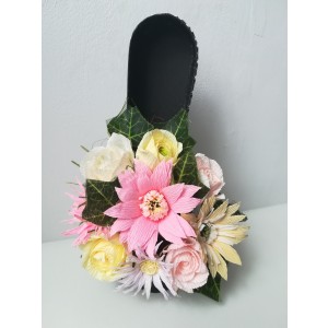Pantof negru cu flori
